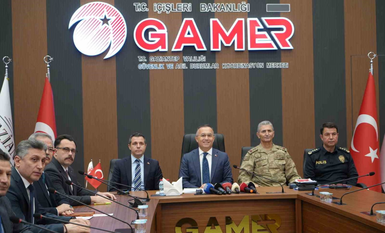 GAZİANTEP VALİSİ KEMAL ÇEBER, KENTTE 2025 YILINDA MEYDANA GELEN ASAYİŞ OLAYLARI VE YAPILAN...