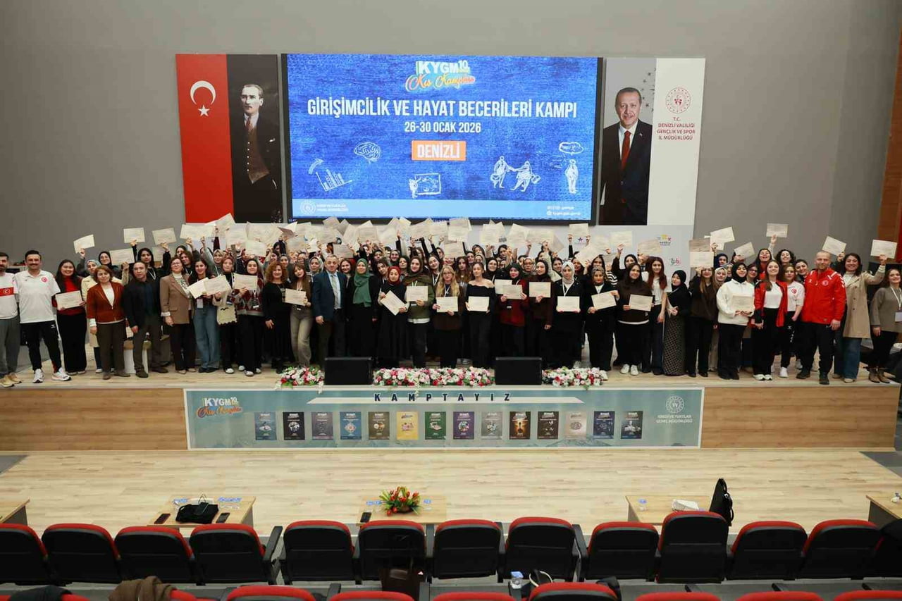 GENÇLİK VE SPOR BAKANLIĞI YURTLARINDA KALAN ÜNİVERSİTE ÖĞRENCİLERİNİN KATILDIĞI DENİZLİ’NİN EV...