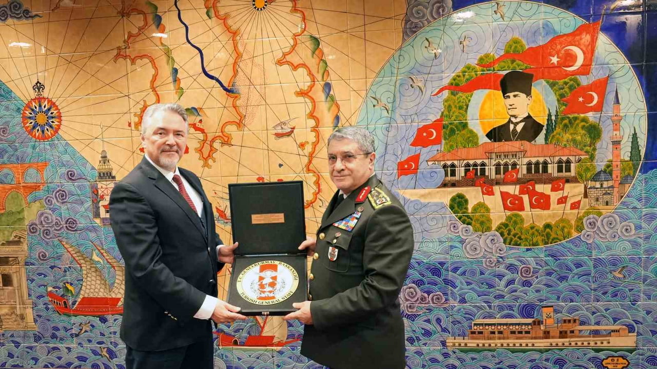 GENELKURMAY BAŞKANI ORGENERAL SELÇUK BAYRAKTAROĞLU BRÜKSEL’DE NATO DAİMÎ TEMSİLCİSİ BASAT ÖZTÜRK’Ü...