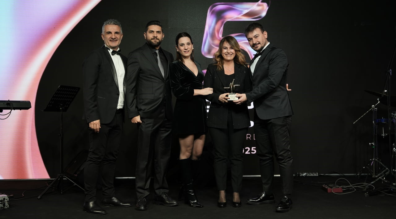 GOLDEN PULSE AWARDS 2025’TE ‘YILIN EN BAŞARILI HEALTH, WELLNESS VE BİLİNÇLENDİRME WEBSİTESİ’...