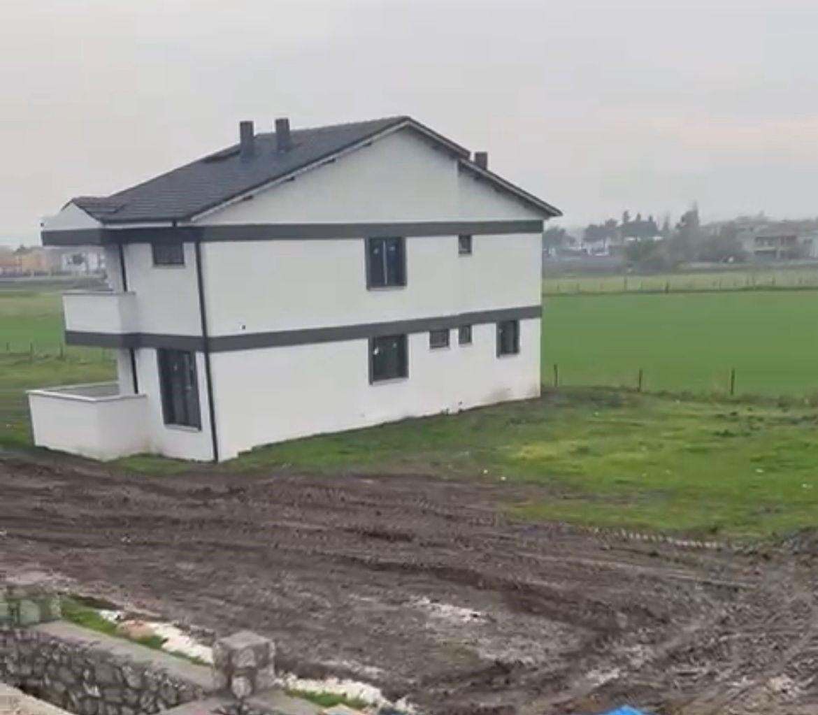 GÖNEN’DE İMAR VAR, İNŞAAT VAR YOL YOK, ALTYAPI YOK