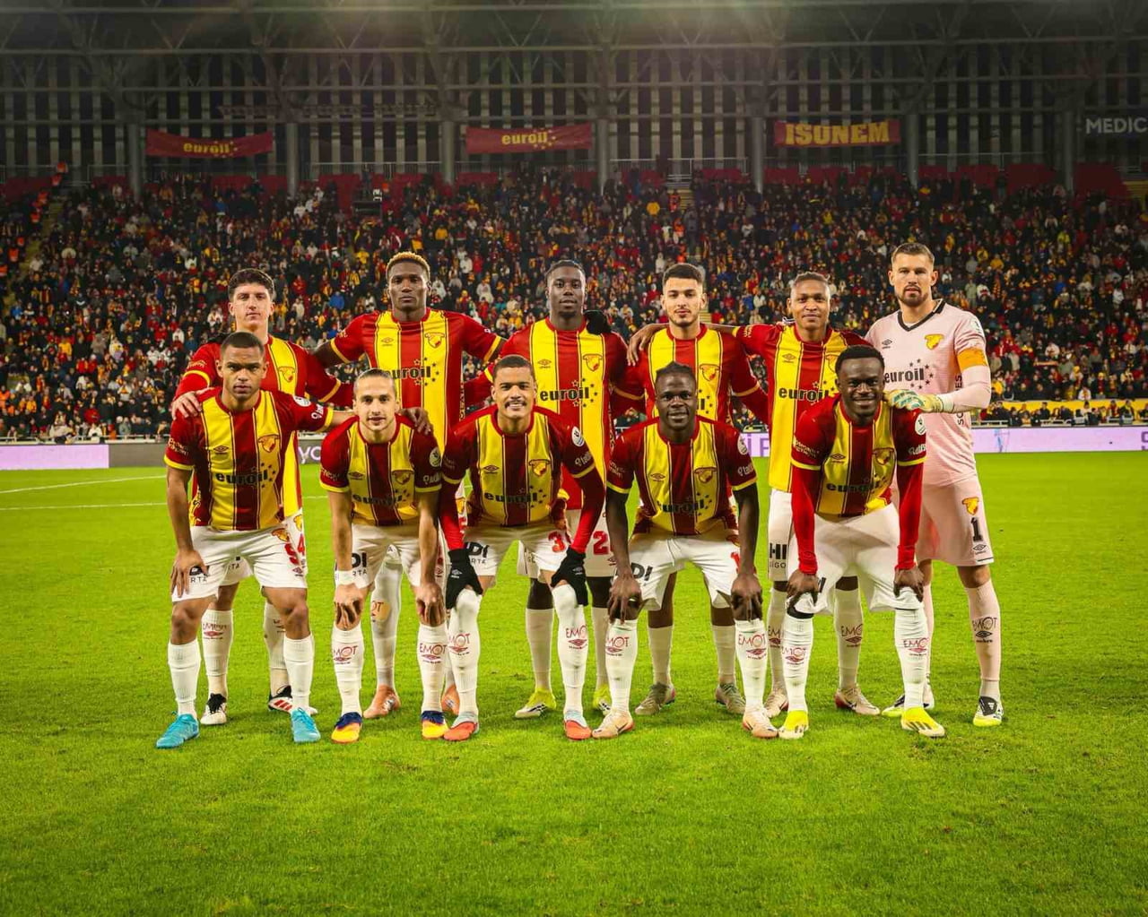 GÖZTEPE, TRENDYOL SÜPER LİG'İN 18. HAFTA MAÇINDA SAHASINDA ÇAYKUR RİZESPOR'U MAĞLUP EDEREK ÜST...