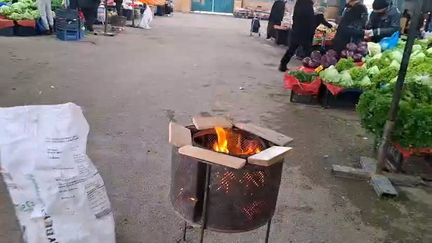 GÜNDOĞDU MAHALLE MUHTARI ADEM KARAMAN, GÜNDOĞDU MAHALLESİNDE BULUNAN KAPALI PAZAR YERİNDEKİ FİZİKİ...