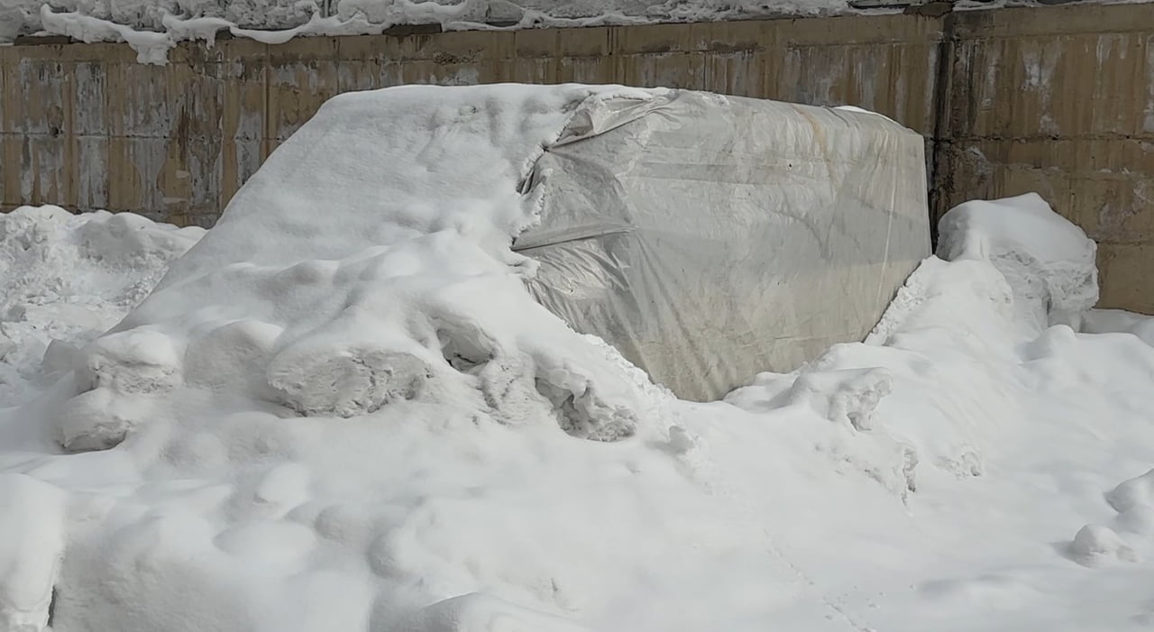 HAKKARİ’NİN YÜKSEKOVA İLÇESİNDE KIŞ KAPIYA DAYANMADI, ADETA İÇERİ DALDI! HAVA SICAKLIĞININ GECE...