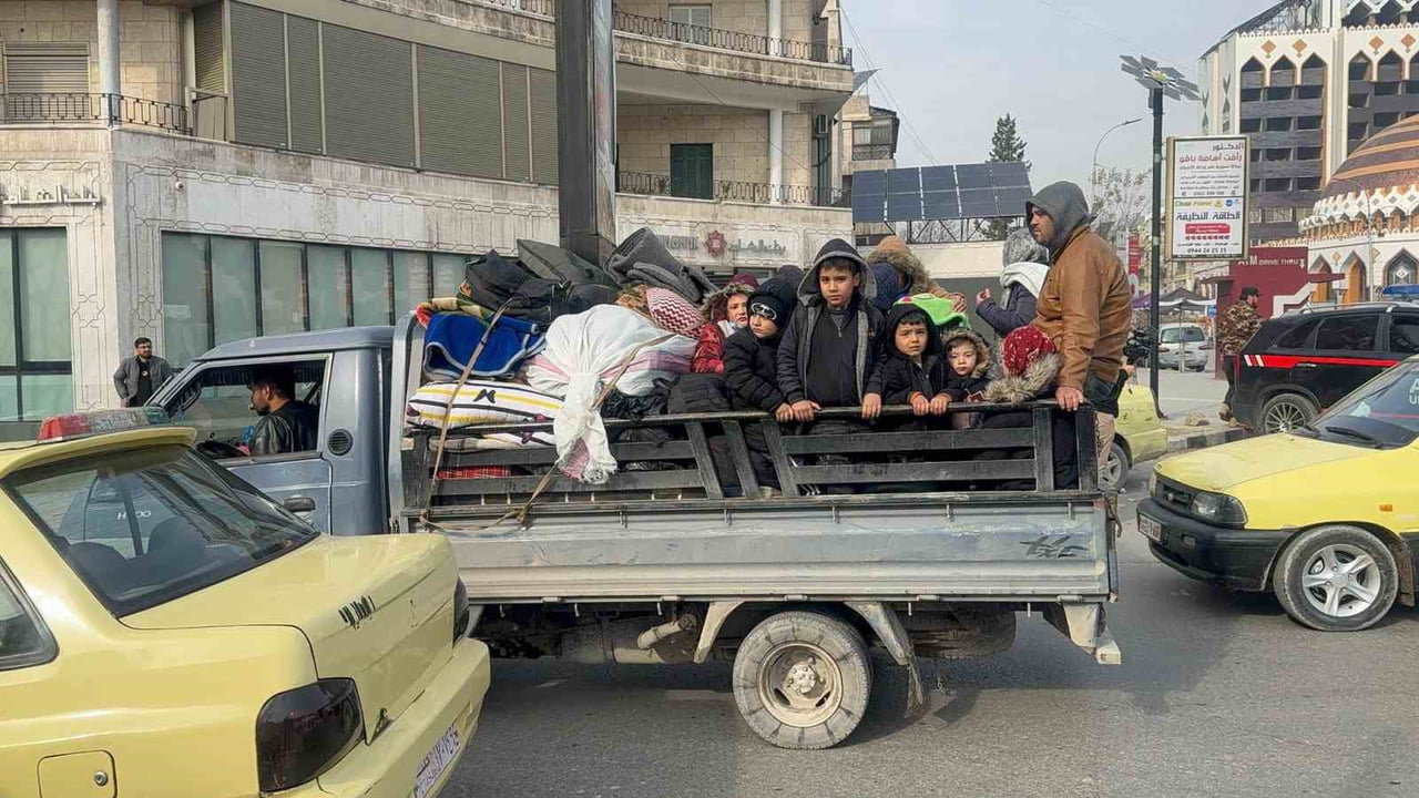 HALEP’TE SİVİLLER TAHLİYE EDİLİYOR