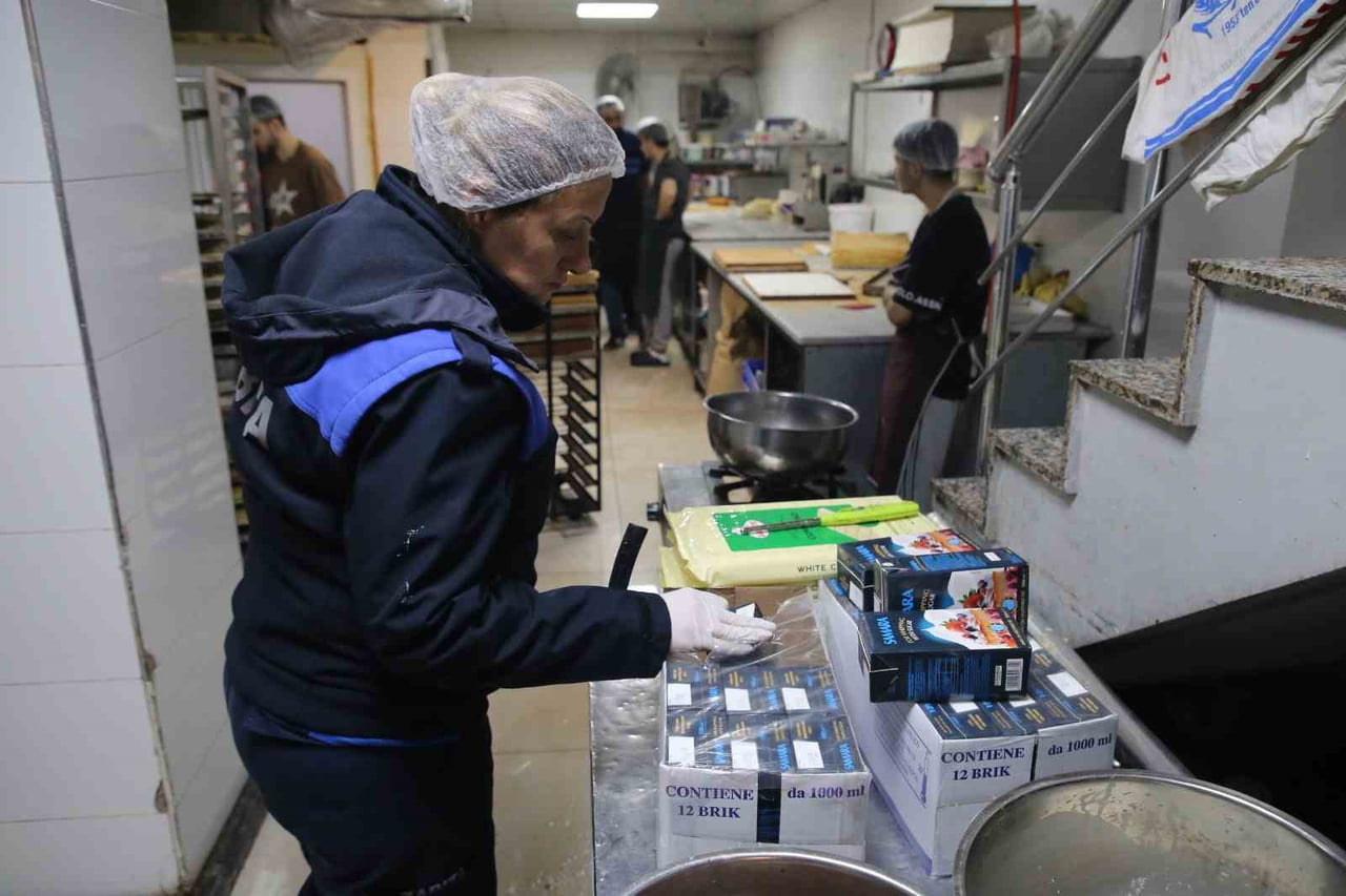 HATAY BÜYÜKŞEHİR BELEDİYESİ (HBB), RAMAZAN AYI ÖNCESİ GIDA ÜRÜNLERİNİN İMAL EDİLDİĞİ VE SATIŞININ...