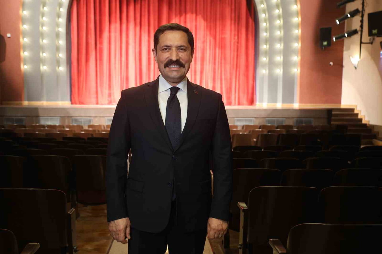 HATAY’DA ASRIN FELAKETİNDE YERLE BİR OLAN TARİHİ MECLİS BİNASI, SAYIN CUMHURBAŞKANI RECEP TAYYİP...