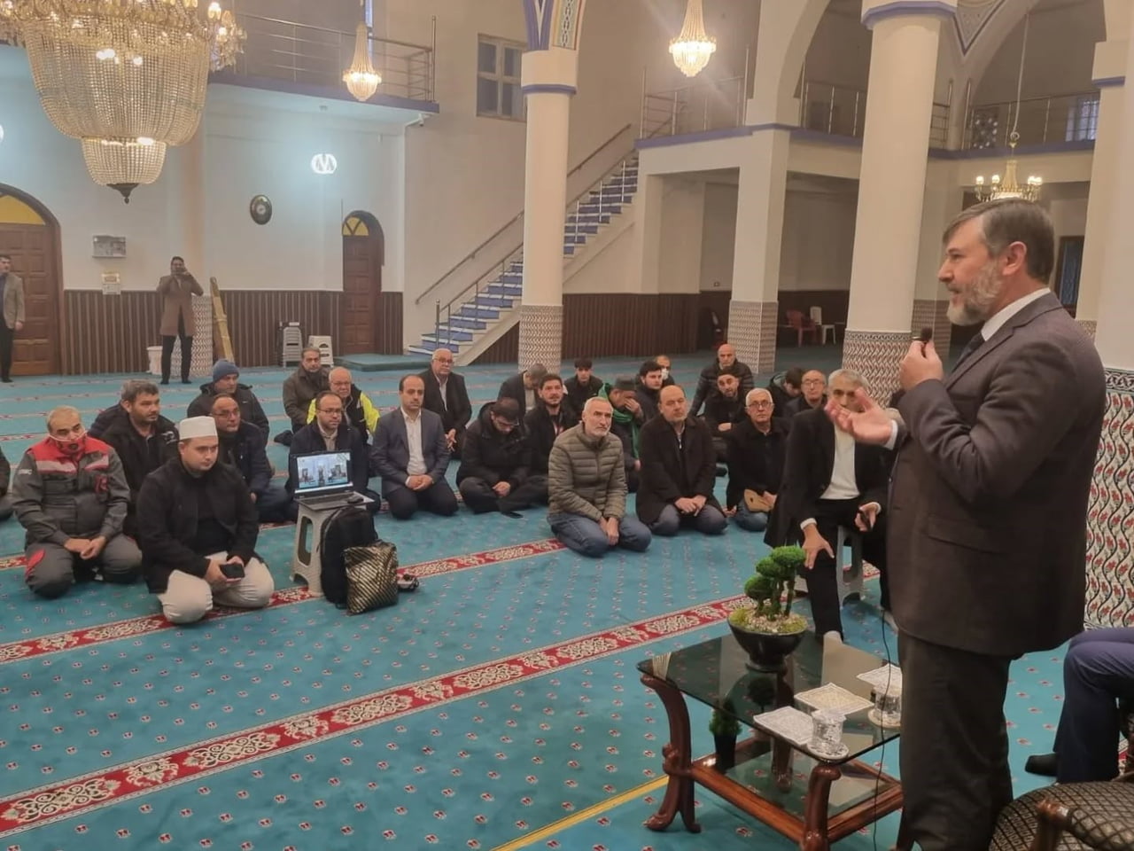 HATAY’DA İL MÜFTÜLÜĞÜ TARAFINDAN DÜZENLENEN SEMİNERDE UMREYE GİDECEK VATANDAŞLARA YÖNELİK SEMİNER...