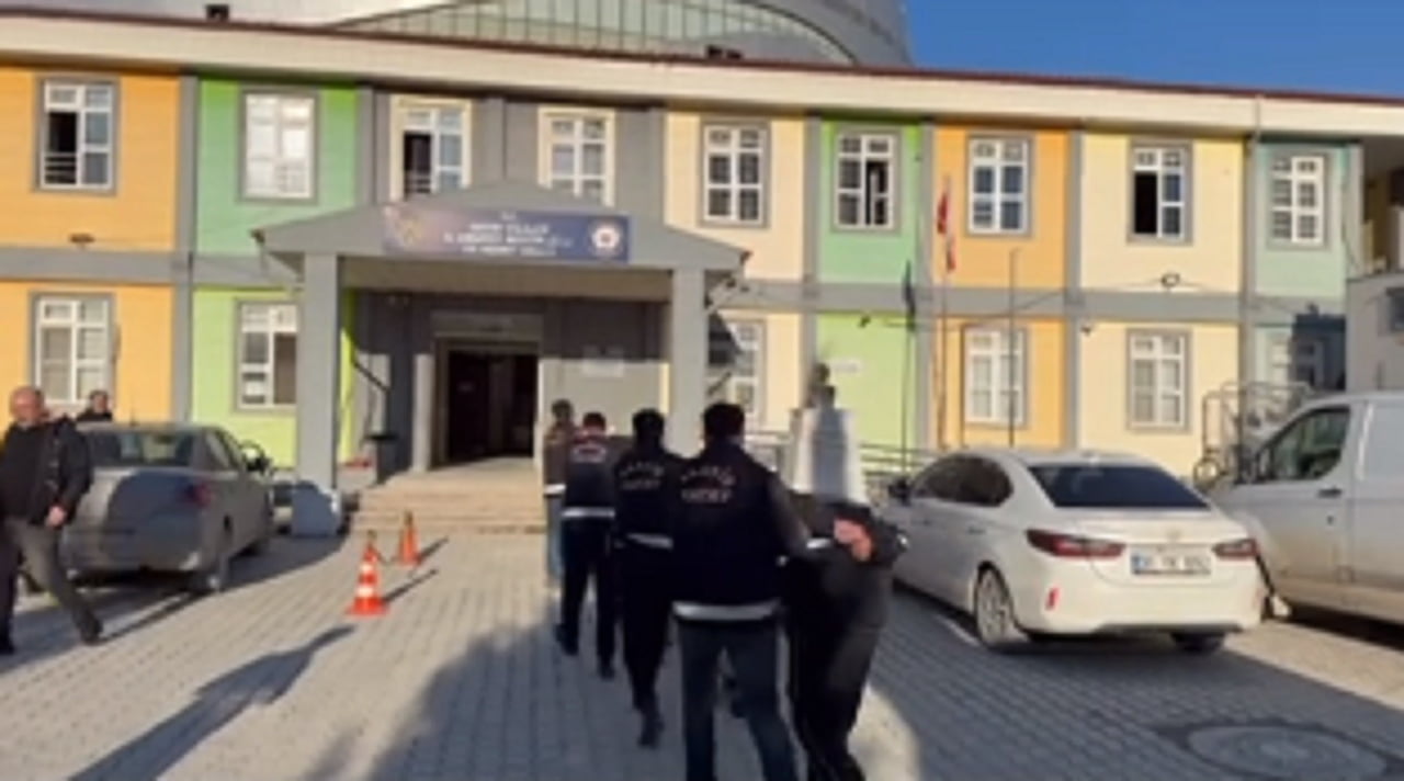 HATAY’DA NİTELİKLİ YAĞMA OPERASYONU: 4 TUTUKLAMA