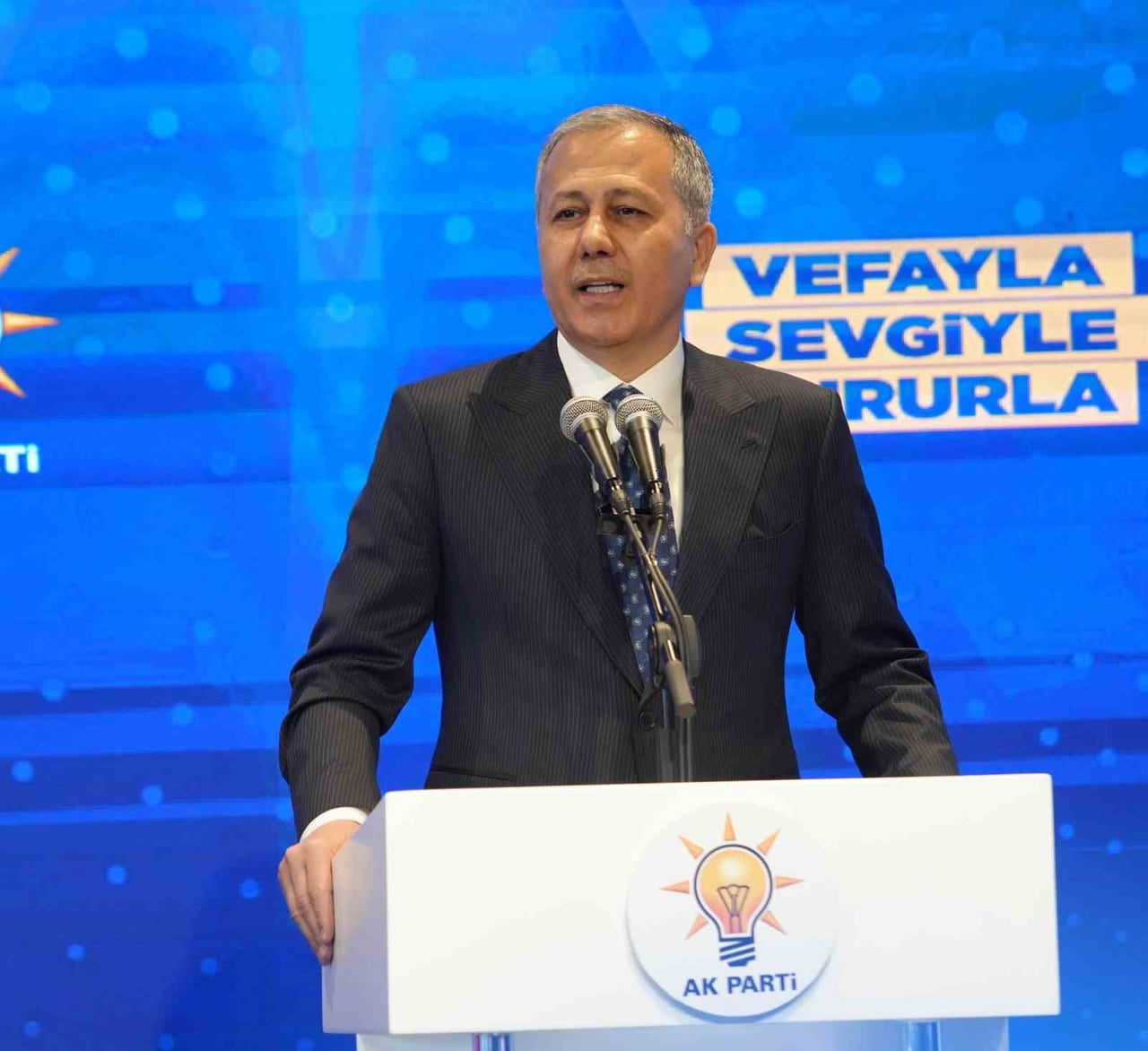 İÇİŞLERİ BAKANI ALİ YERLİKAYA