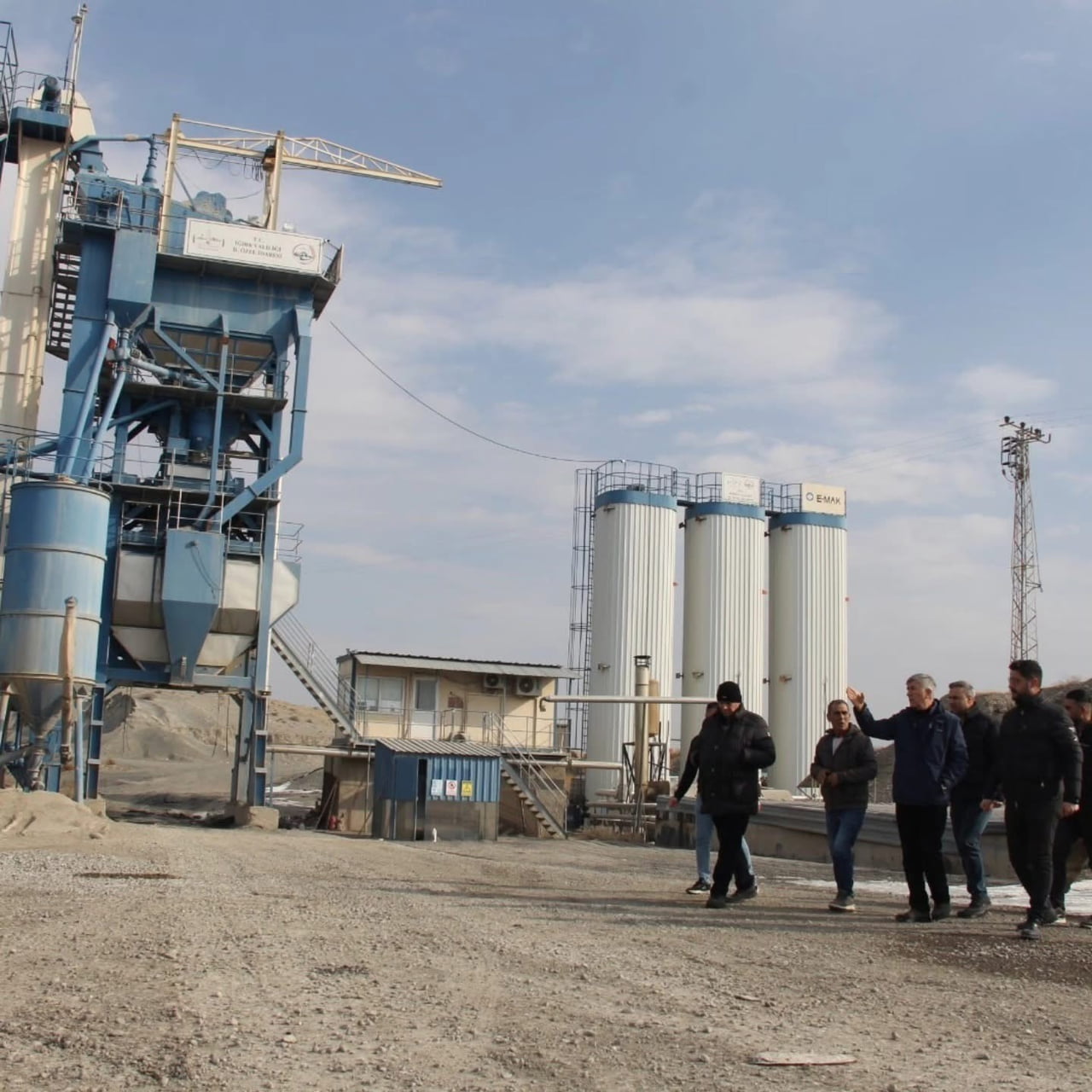 IĞDIR İL ÖZEL İDARESİ GENEL SEKRETERİ FERHAT AKKUŞ, İL ÖZEL İDARESİNE AİT ÜRETİM TESİSLERİNDE...