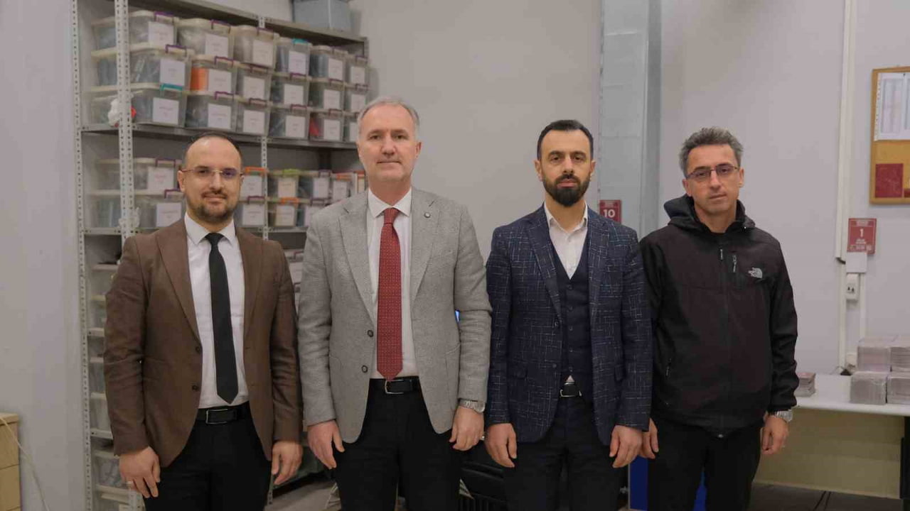 İNEGÖL BELEDİYESİ’NİN HAYATA GEÇİRDİĞİ QR KODLU NUMARATAJ UYGULAMASIYLA ŞEHİRDEKİ YAPILAR KİMLİK...