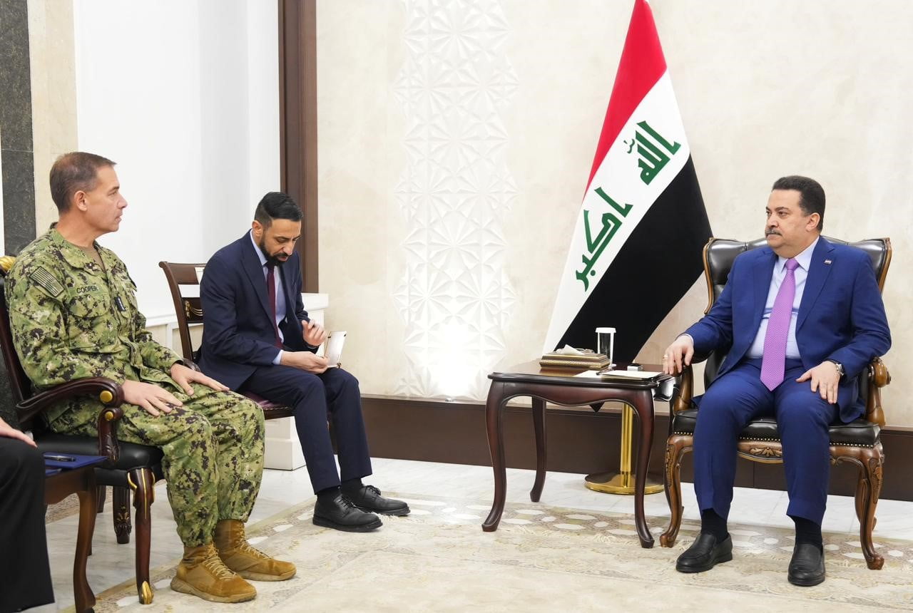 IRAK BAŞBAKANI MUHAMMED ŞİYA SUDANİ, ABD MERKEZ KOMUTANLIĞI (CENTCOM) KOMUTANI AMİRAL BRAD COOPER...