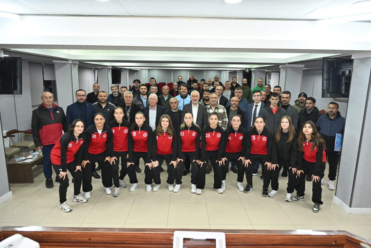 ISPARTA BELEDİYE BAŞKANI ŞÜKRÜ BAŞDEĞİRMEN, ISPARTA AMATÖR SPOR KULÜPLERİ FEDERASYONU İLE AMATÖR...