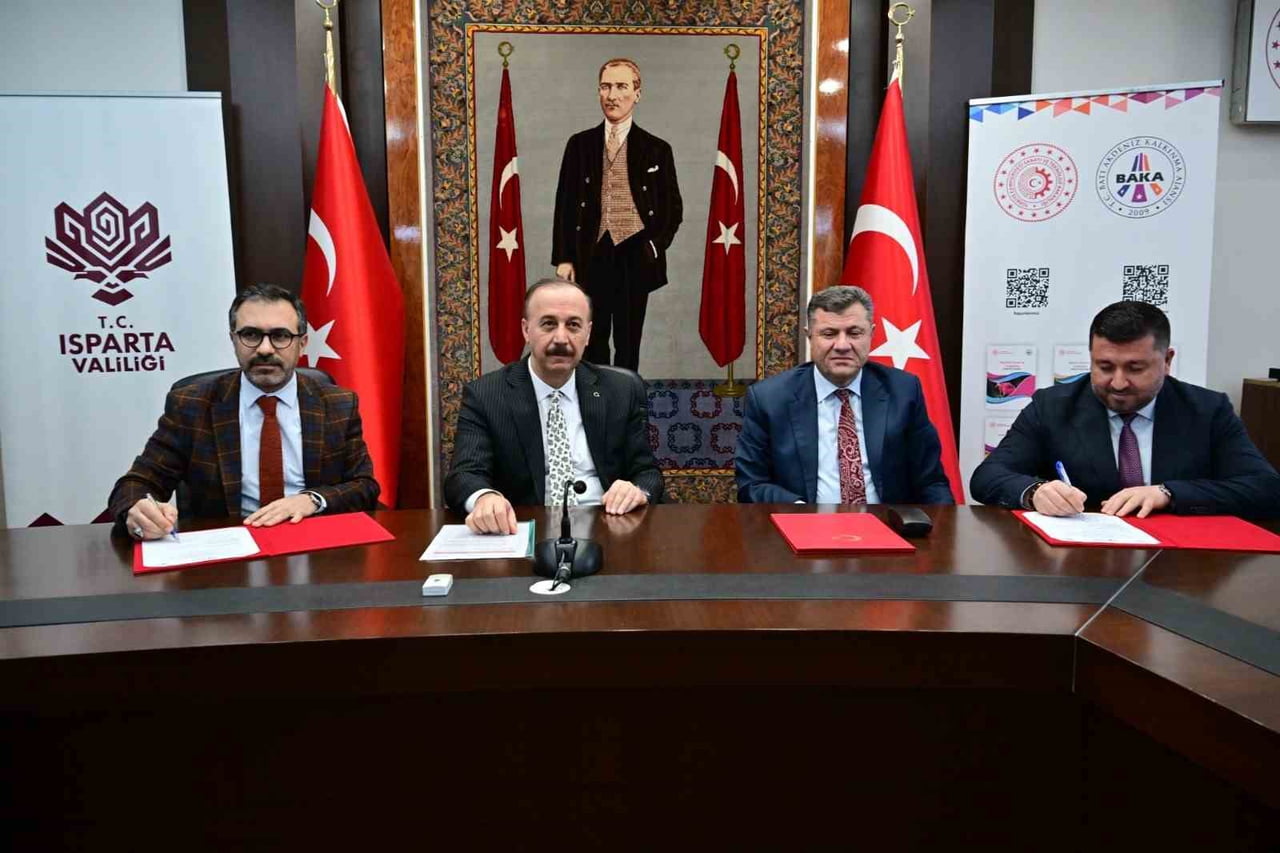 ISPARTA VALİLİĞİNDE DÜZENLENEN TÖRENLE, BATI AKDENİZ KALKINMA AJANSI (BAKA) KOORDİNASYONUNDA...