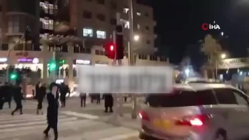 İsrail’deki zorunlu askerlik uygulamasına karşı protesto düzenleyen Ultra Ortodoks Yahudilerin...