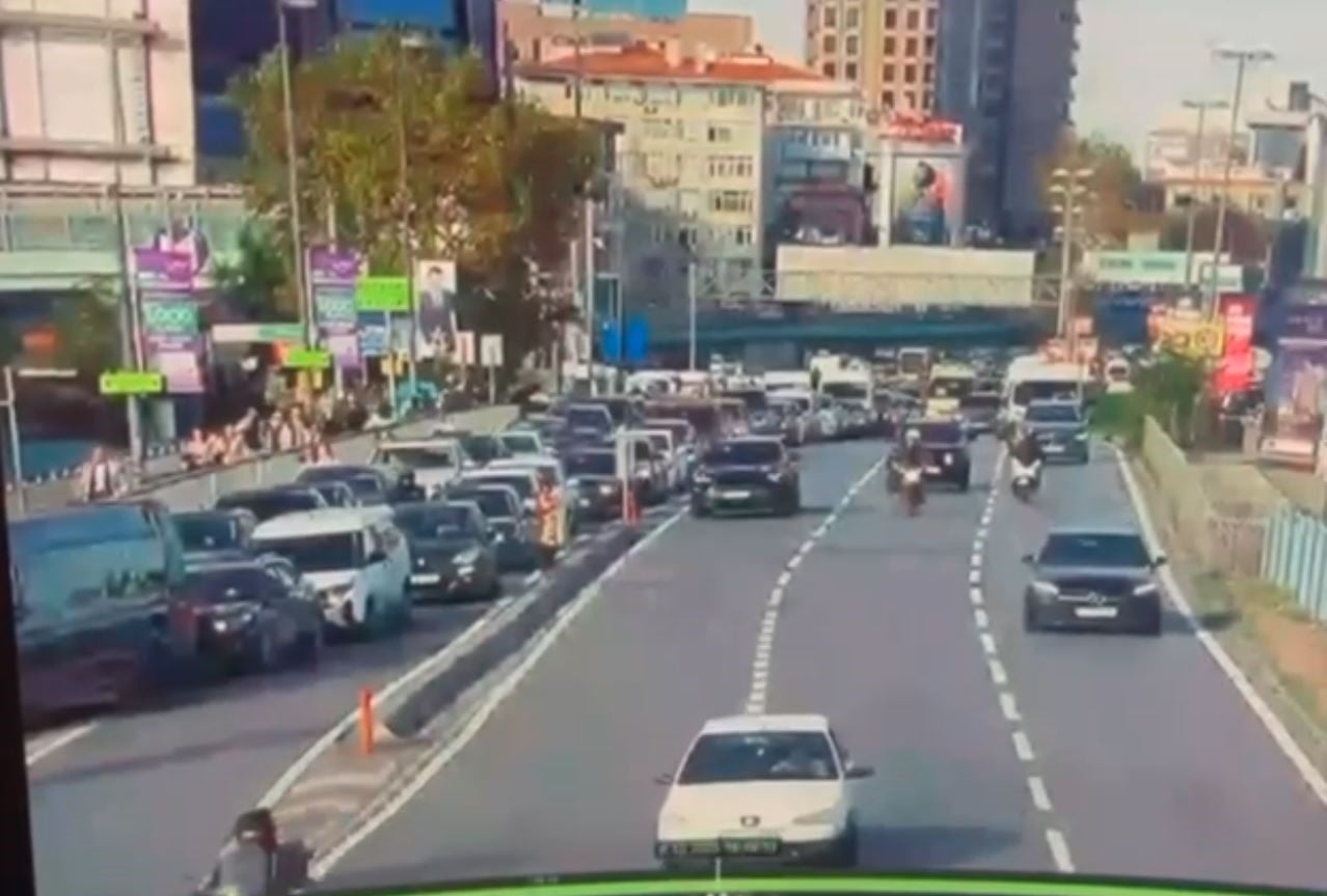 İSTANBUL'UN ŞİŞLİ İLÇESİNDE AVUKAT SERDAR ÖKTEM'İN UZUN NAMLULU SİLAHLI SALDIRI SONUCU HAYATINI...