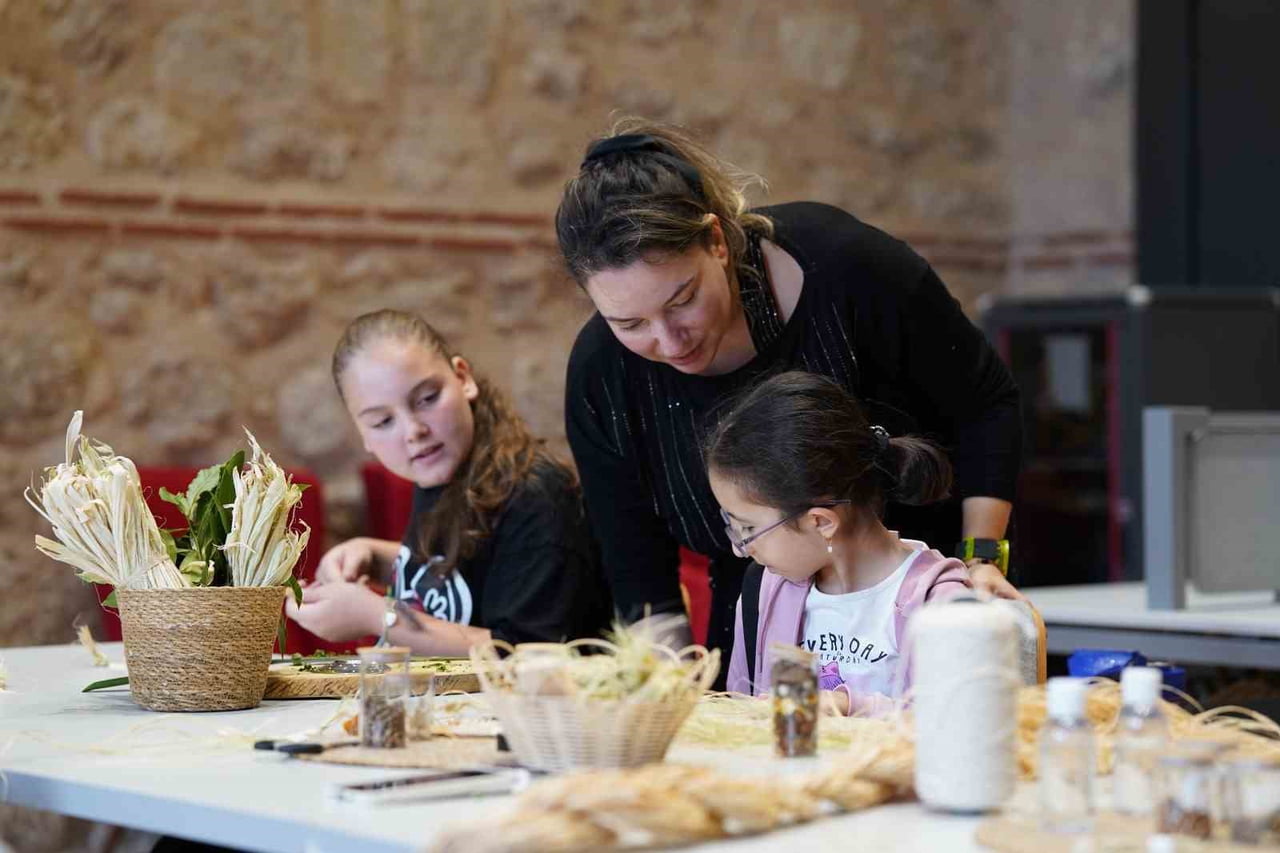 İSTANBUL’UN EN BÜYÜK KÜTÜPHANESİ OLAN RAMİ KÜTÜPHANESİ, AÇILIŞININ ÜÇÜNCÜ YILINI GERİDE BIRAKTI....