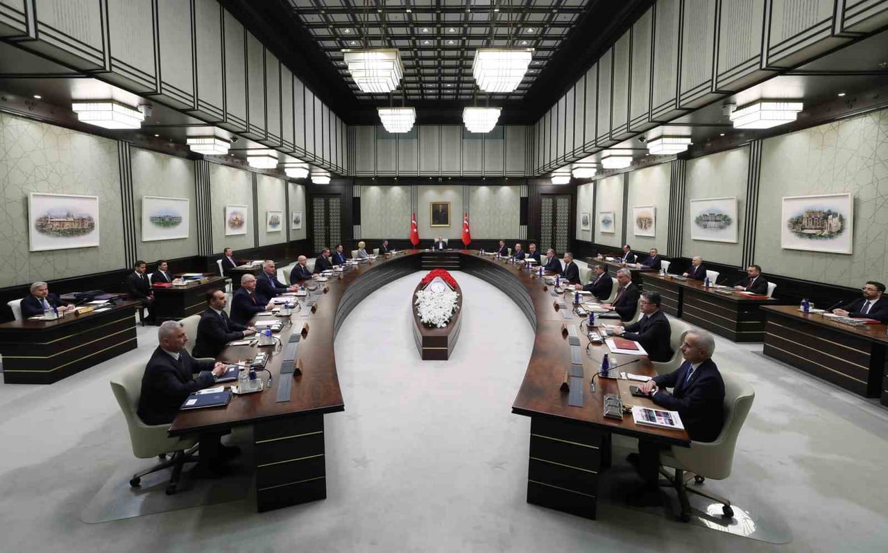 KABİNE TOPLANTISI, CUMHURBAŞKANI RECEP TAYYİP ERDOĞAN BAŞKANLIĞINDA BEŞTEPE'DE BAŞLADI.