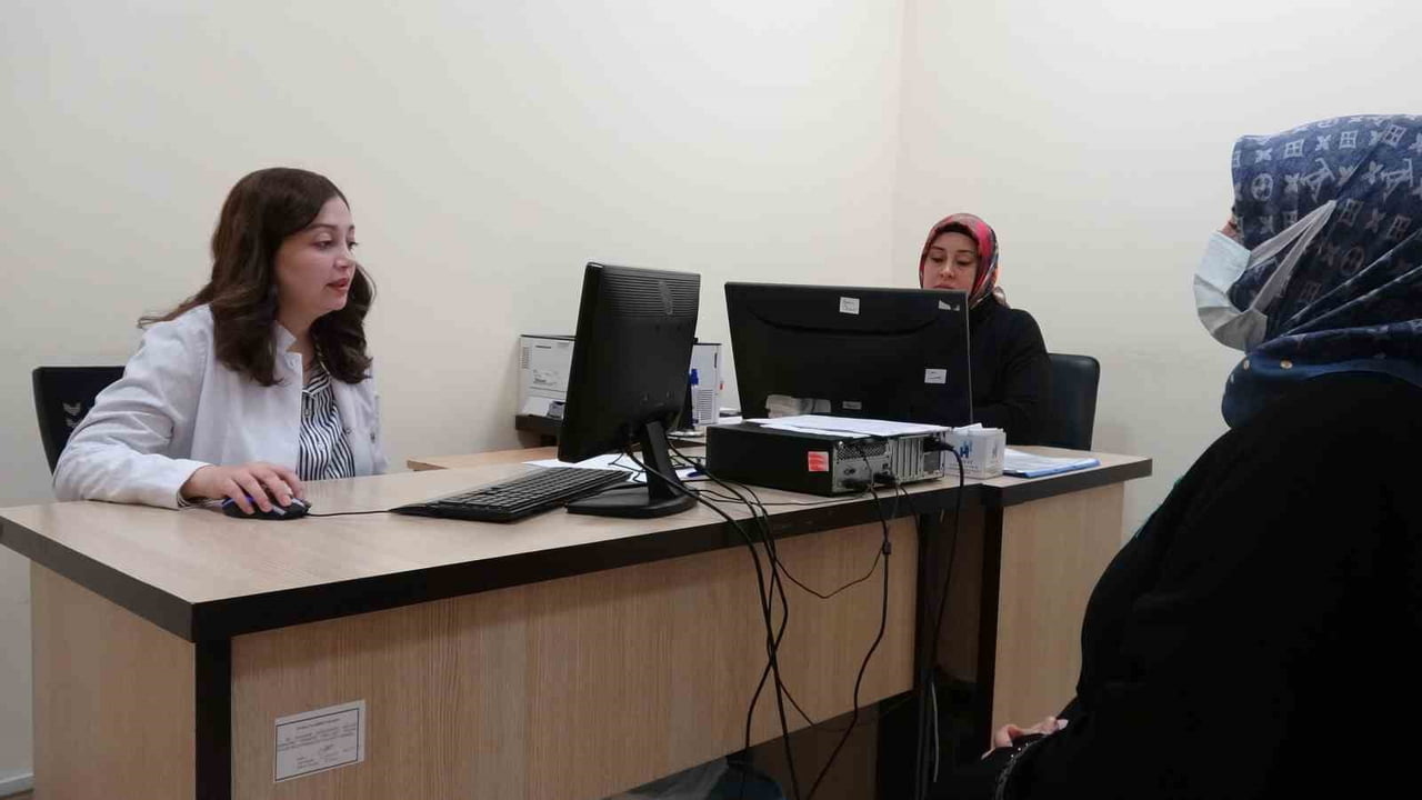 KANSERİ YENEN 60 YAŞINDAKİ KADINDAN ERKEN TEŞHİS UYARISI