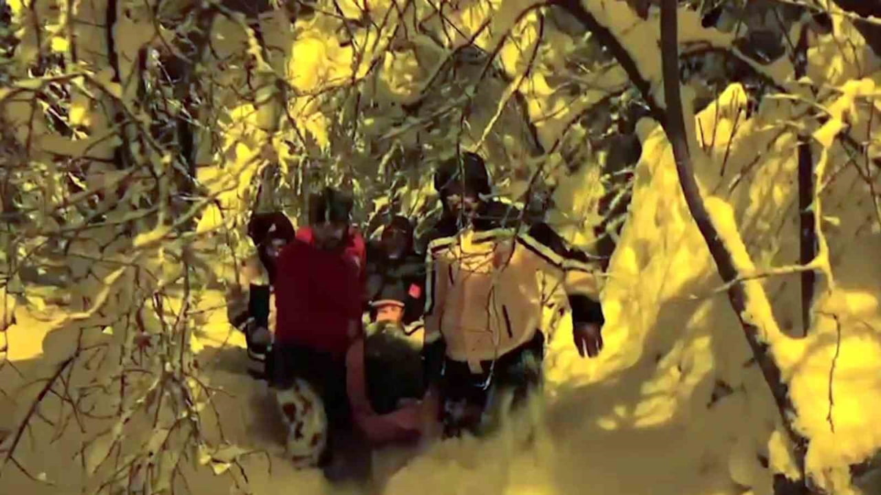 KARABÜK'ÜN SAFRANBOLU İLÇESİNDE RAHATSIZLANAN 88 YAŞINDAKİ KADIN, YAKLAŞIK 80 SANTİMETRE KARIN...