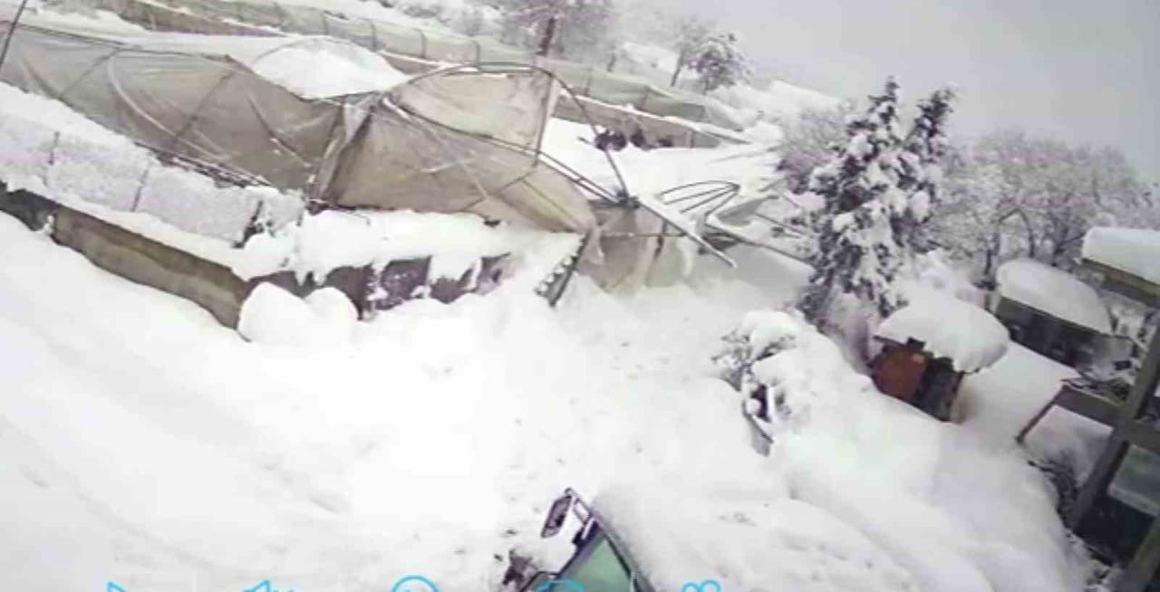 KARABÜK GENELİNDE ETKİLİ OLAN YOĞUN KAR YAĞIŞI, ESKİPAZAR’A BAĞLI KÖYCEĞİZ KÖYÜ’NDE BÜYÜK BİR...