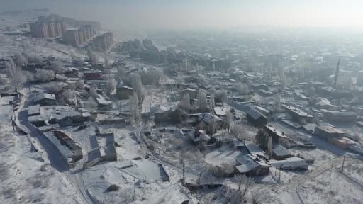 Kars’ta ‘Beyaz Zarafet’: Kırağı kenti kartpostallık görüntüler oluşturdu