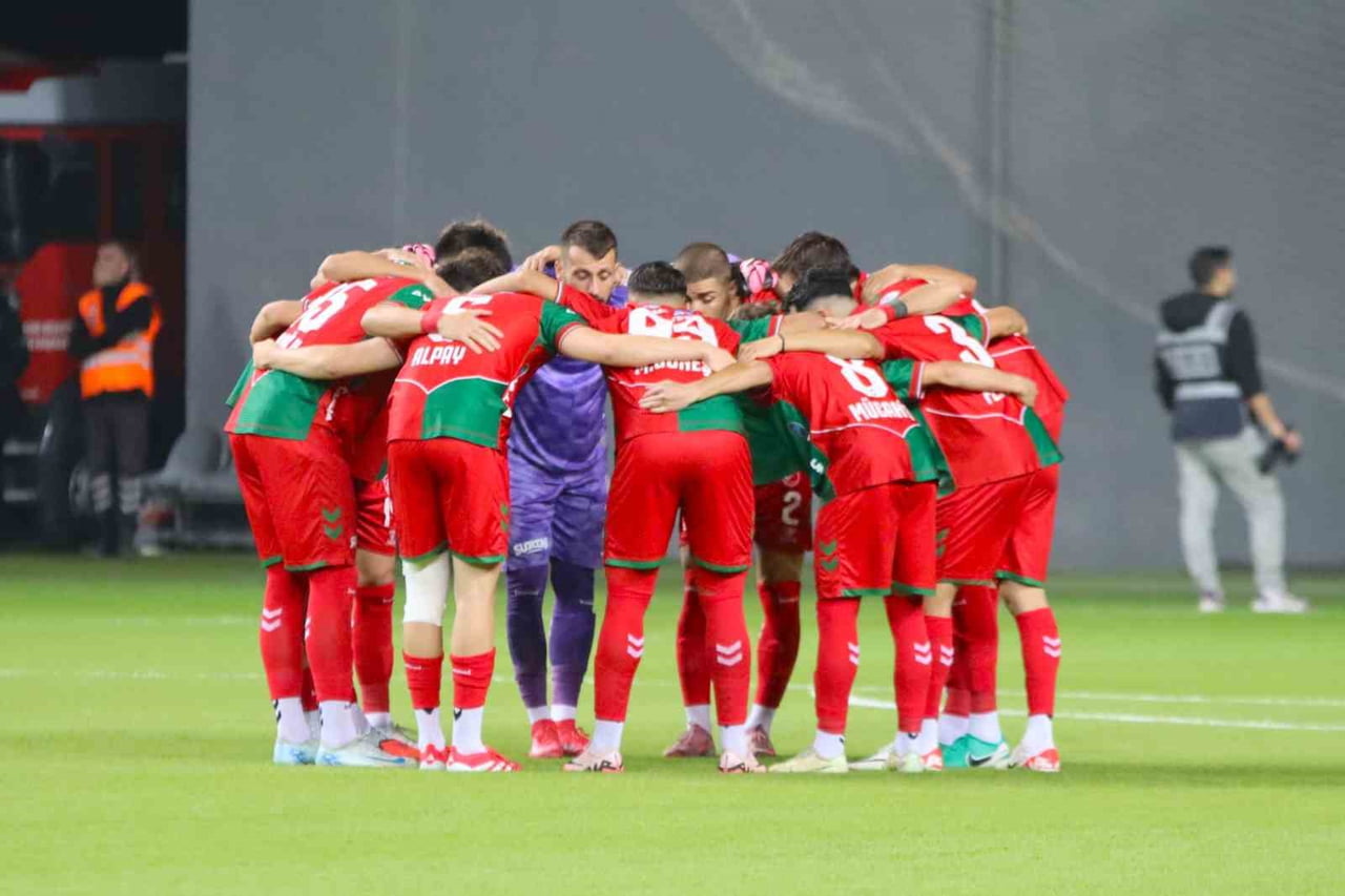 KARŞIYAKA, LİGDE OYNADIĞI SON 5 DEPLASMAN KARŞILAŞMASINDA 1 KEZ KAZANIRKEN, 3 KEZ BERABERE KALDI...