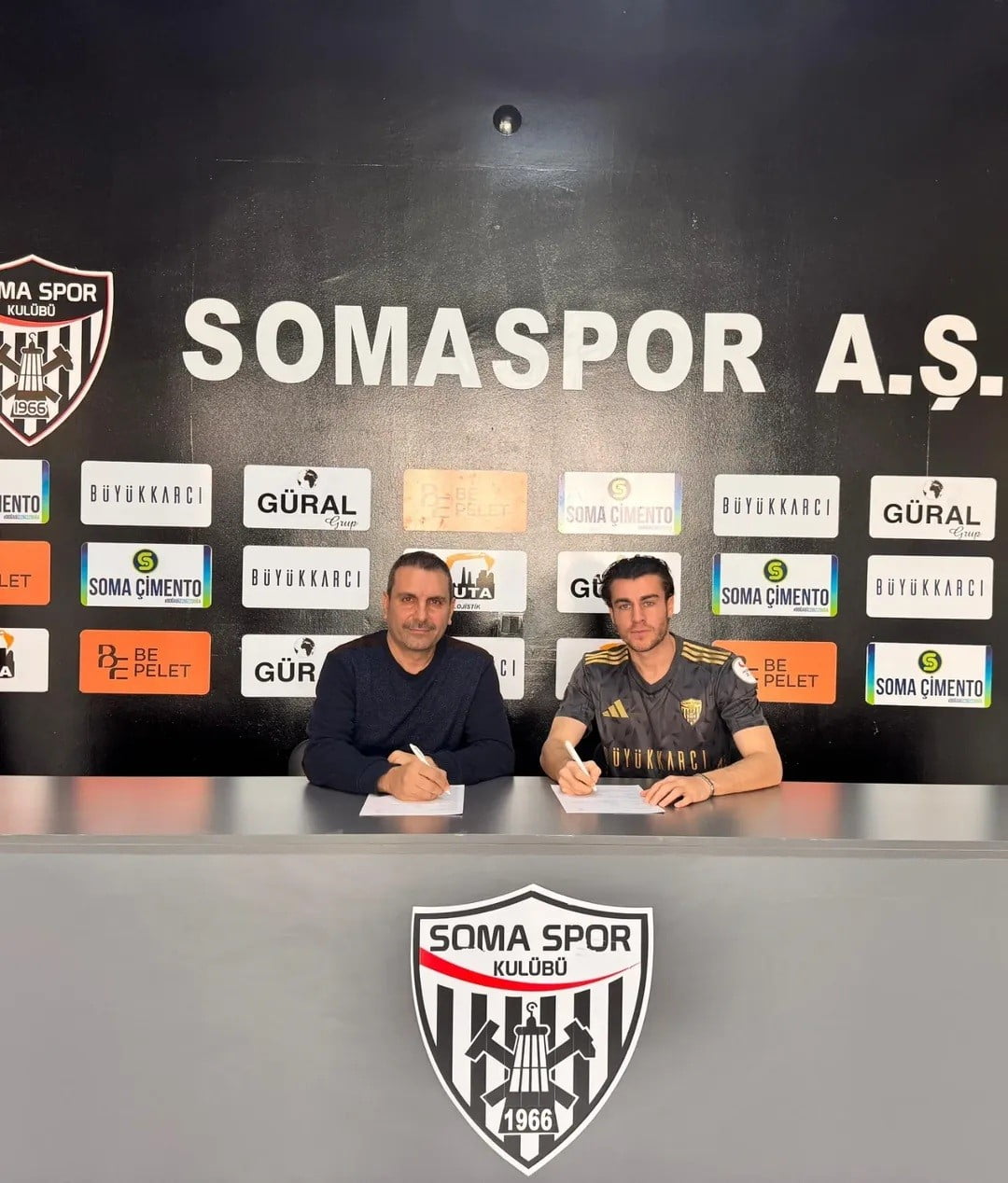 KARŞIYAKA’NIN SEZON BAŞINDA KADROSUNA KATTIĞI 27 YAŞINDAKİ KANAT OYUNCUSU NAMIK BARIŞ ÇELİK, 2....