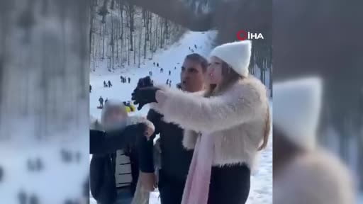 Kartepe'de tartışma kavgaya döndü: Baba, çocuklarının yanında darp edildi