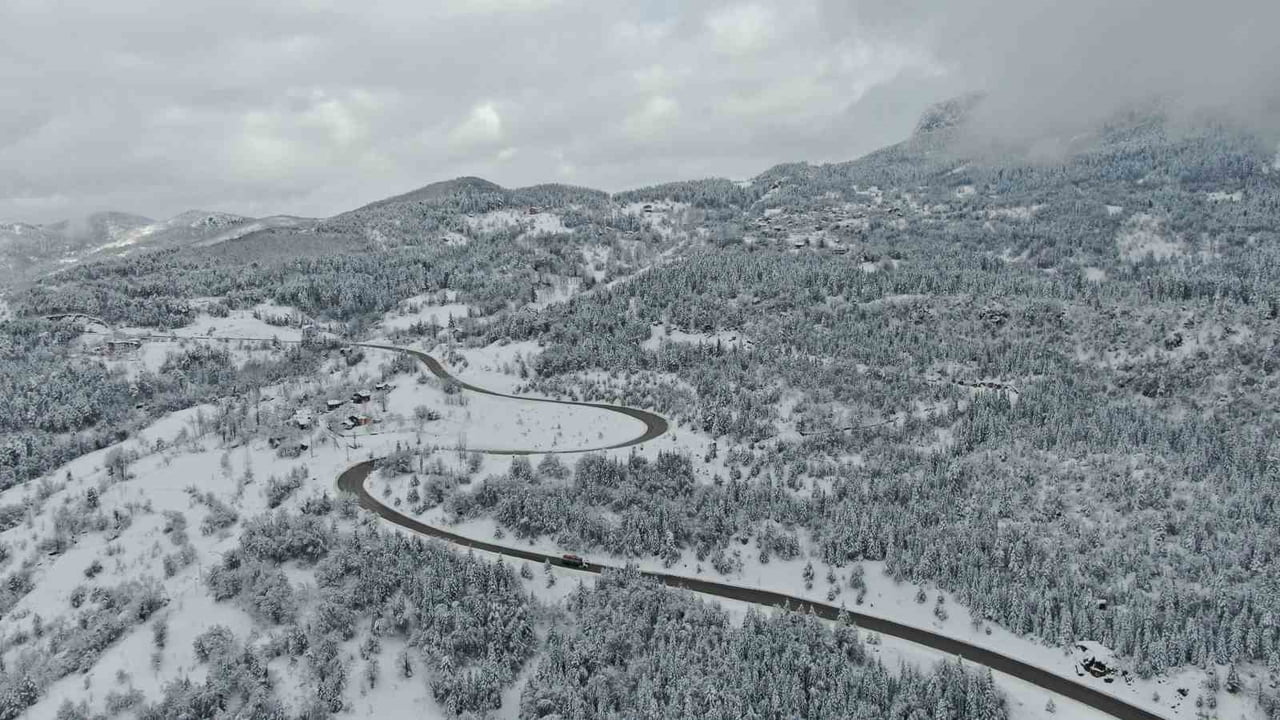 KASTAMONU’DA KÜRE DAĞLARI MİLLİ PARKI İÇERİSİNDE YER ALAN ERSİZLERDERE KANYONU TABİAT PARKI, KAR...