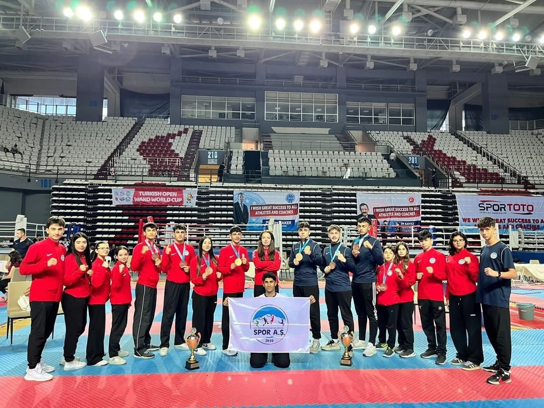 KAYSERİ BÜYÜKŞEHİR BELEDİYESİ SPOR A.Ş. SPOR KULÜBÜ SPORCULARI, 2025 YILINDA 688 MADALYA...