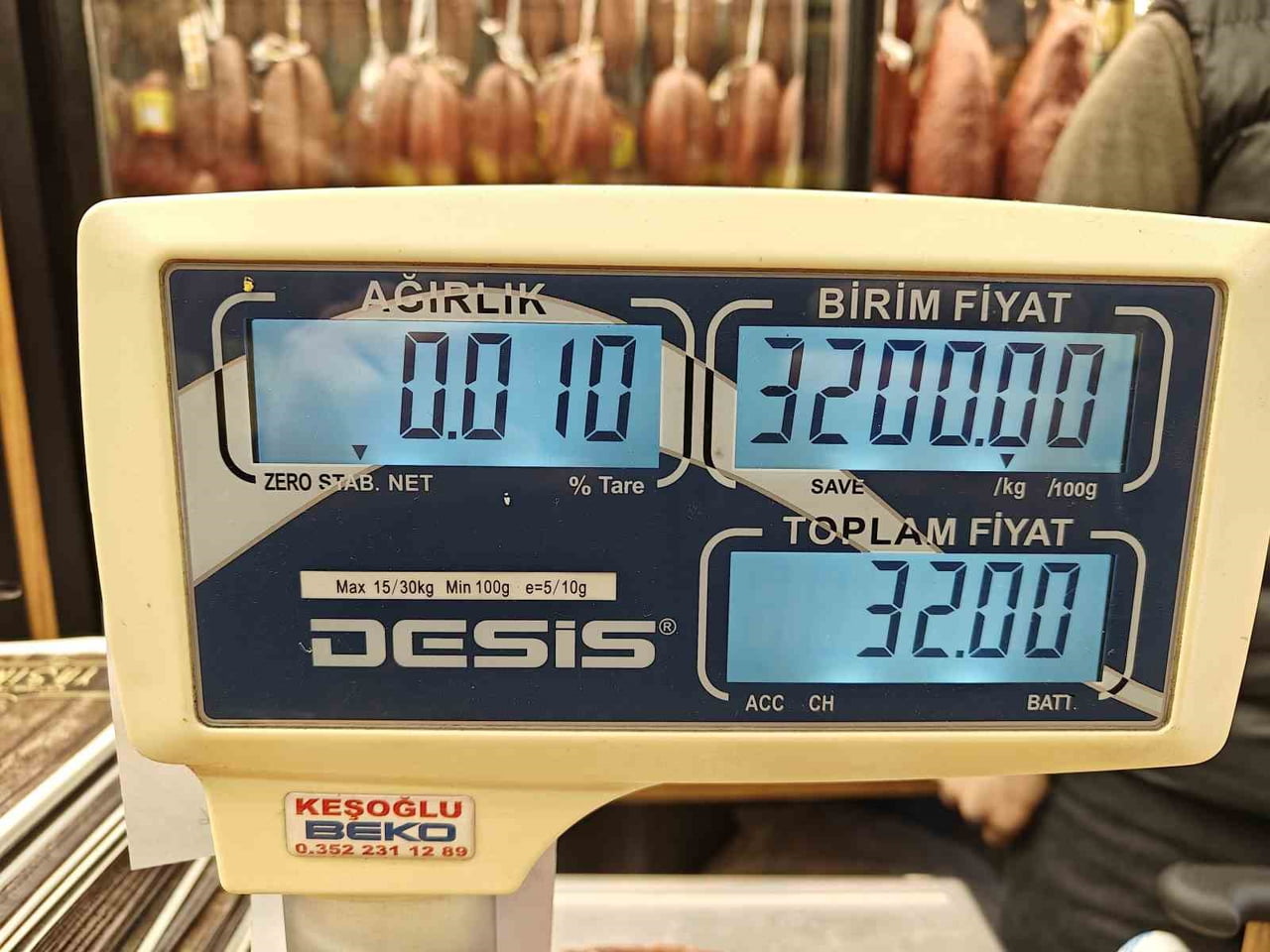 KAYSERİ’NİN TESCİLLİ LEZZETLERİNDEN OLAN VE SOFRALARI SÜSLEYEN PASTIRMANIN 1 DİLİMİ 32 TL’YE...