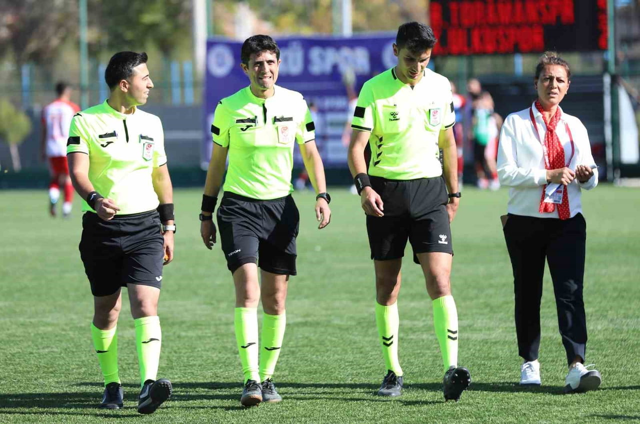 KAYSERİ ŞEKER MUSTAFA KILIÇ SÜPER AMATÖR KÜME’DE 16. HAFTADA DÜDÜK ÇALACAK HAKEMLER BELLİ...