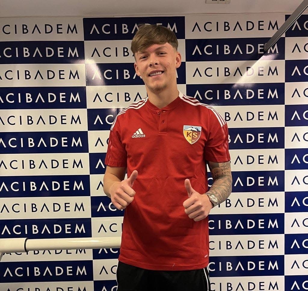 KAYSERİSPOR’UN YENİ TRANSFERLERİNİN GİYECEĞİ FORMALARIN NUMARALARI BELLİ OLDU.