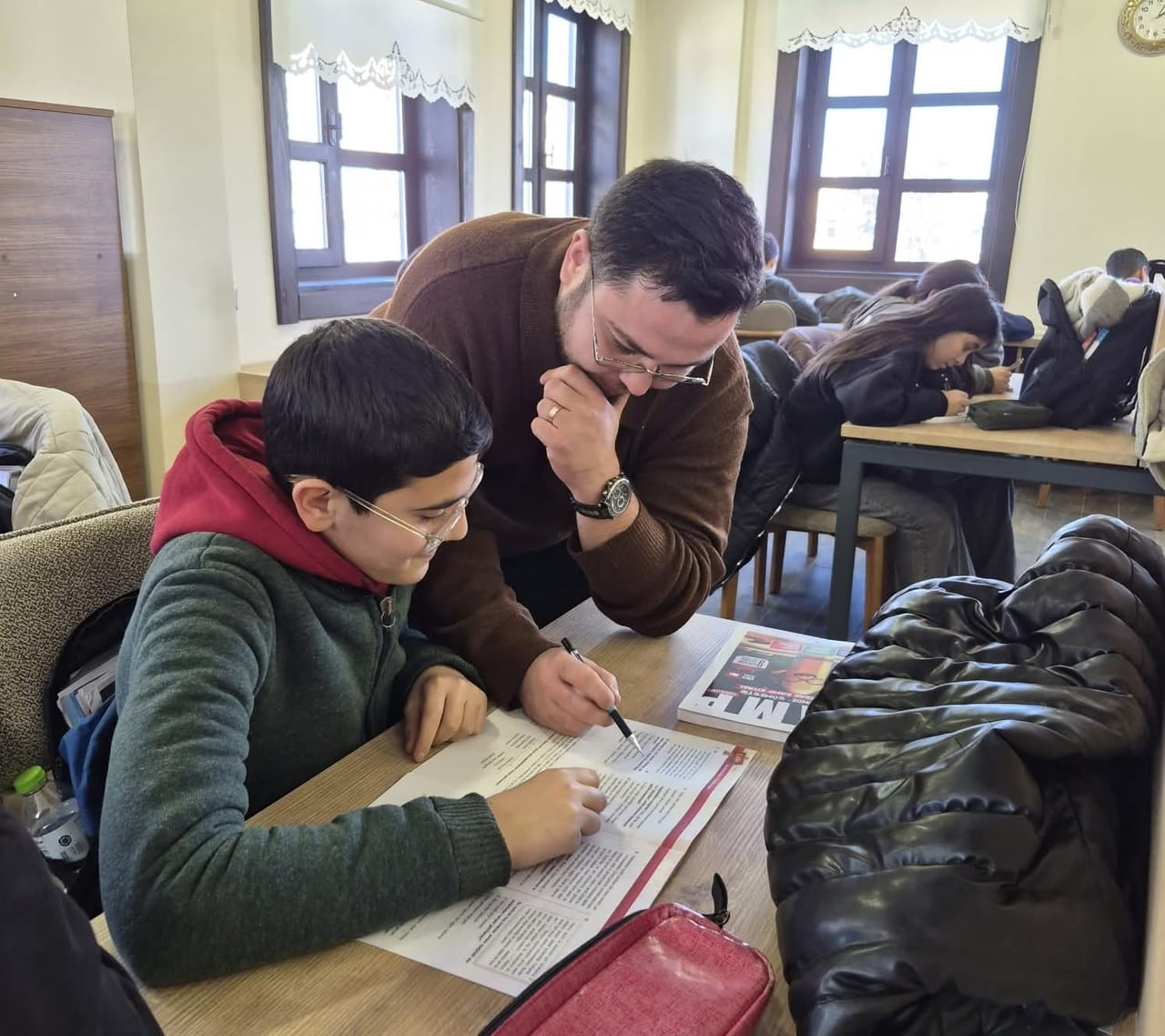 KIRIKKALE’DE YARIYIL TATİLİNİ VERİMLİ GEÇİRMEK İSTEYEN 8. SINIF ÖĞRENCİLERİ, BELEDİYE TARAFINDAN...