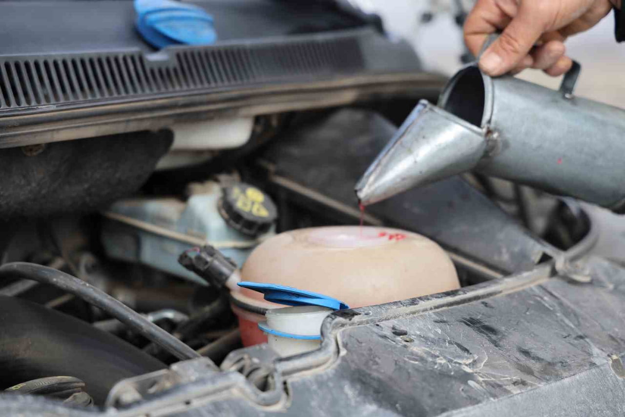 KIRŞEHİR’DE OCAK AYINDA ETKİLİ OLAN SOĞUK HAVA NEDENİYLE OTO MARKETLERDE EN ÇOK ANTİFRİZ VE CAM...