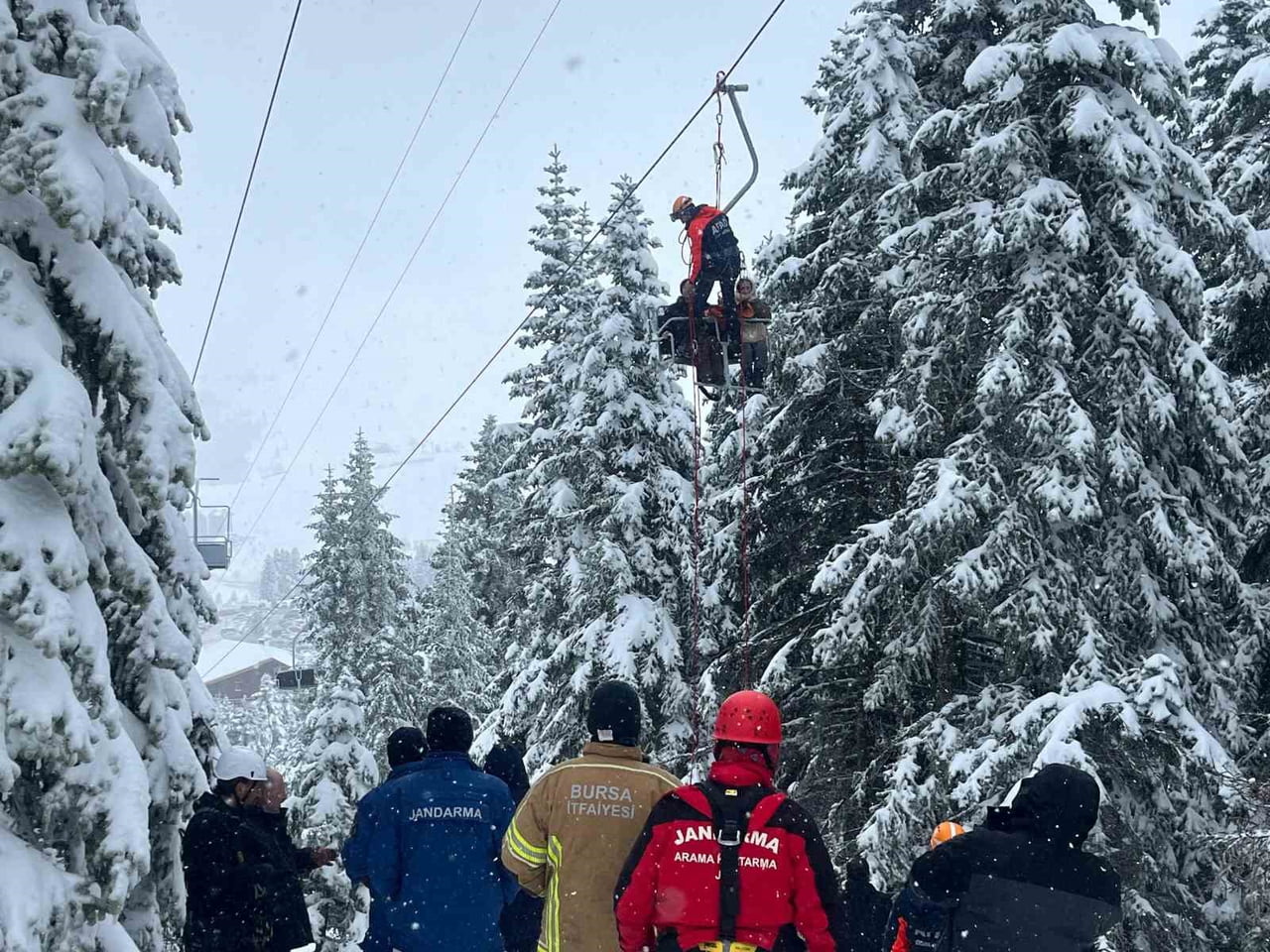 KIŞ TURİZMİNİN MERKEZİ ULUDAĞ’DAKİ BİRİNCİ OTELLER BÖLGESİ’NDE FAALİYET GÖSTEREN FAHRİ OTEL...