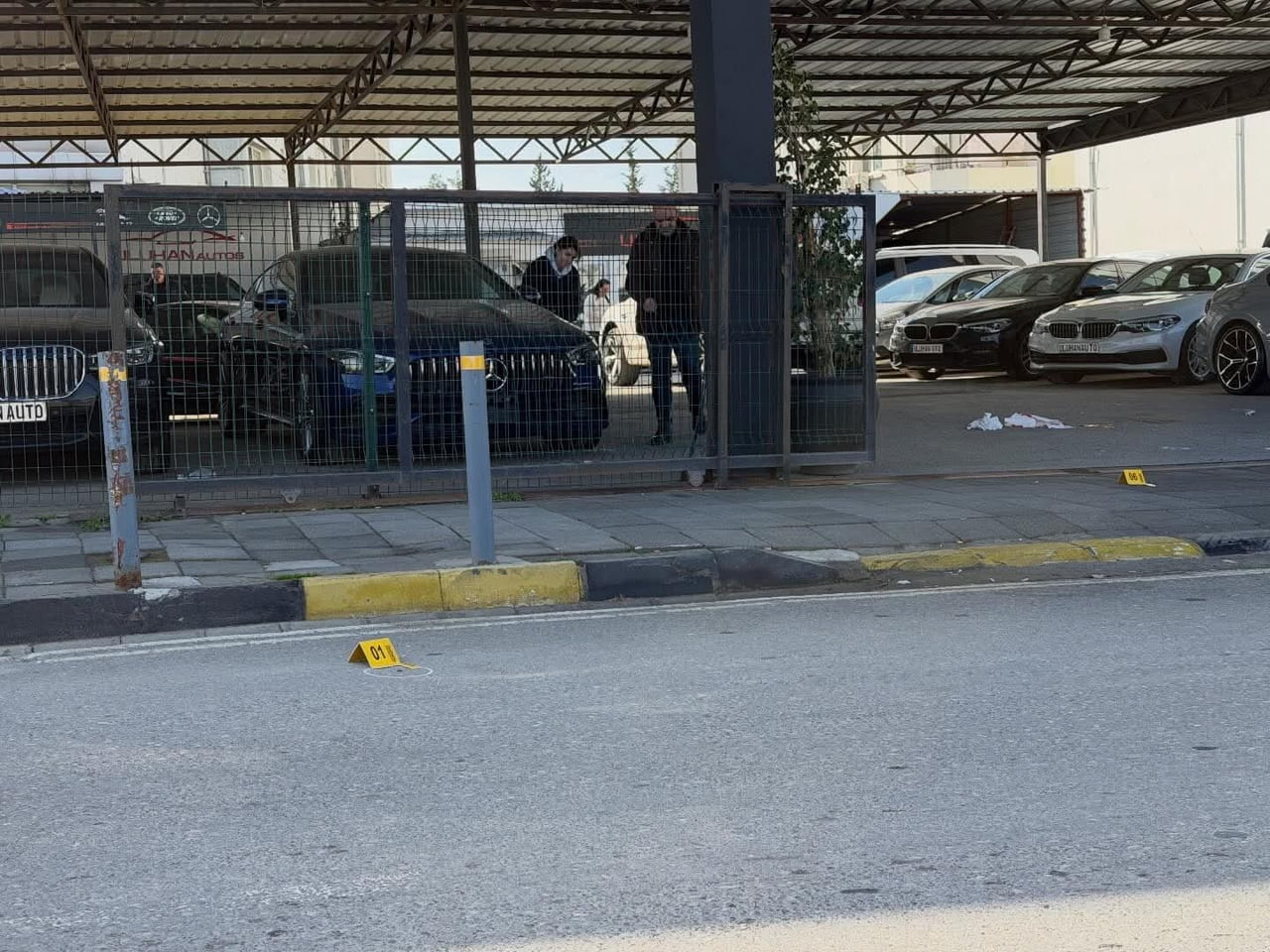 KKTC'NİN BAŞKENTİ LEFKOŞA’DA BİR OTO GALERİYE BU SABAH KİMLİĞİ BELİRSİZ BİR ŞAHIS TARAFINDAN...