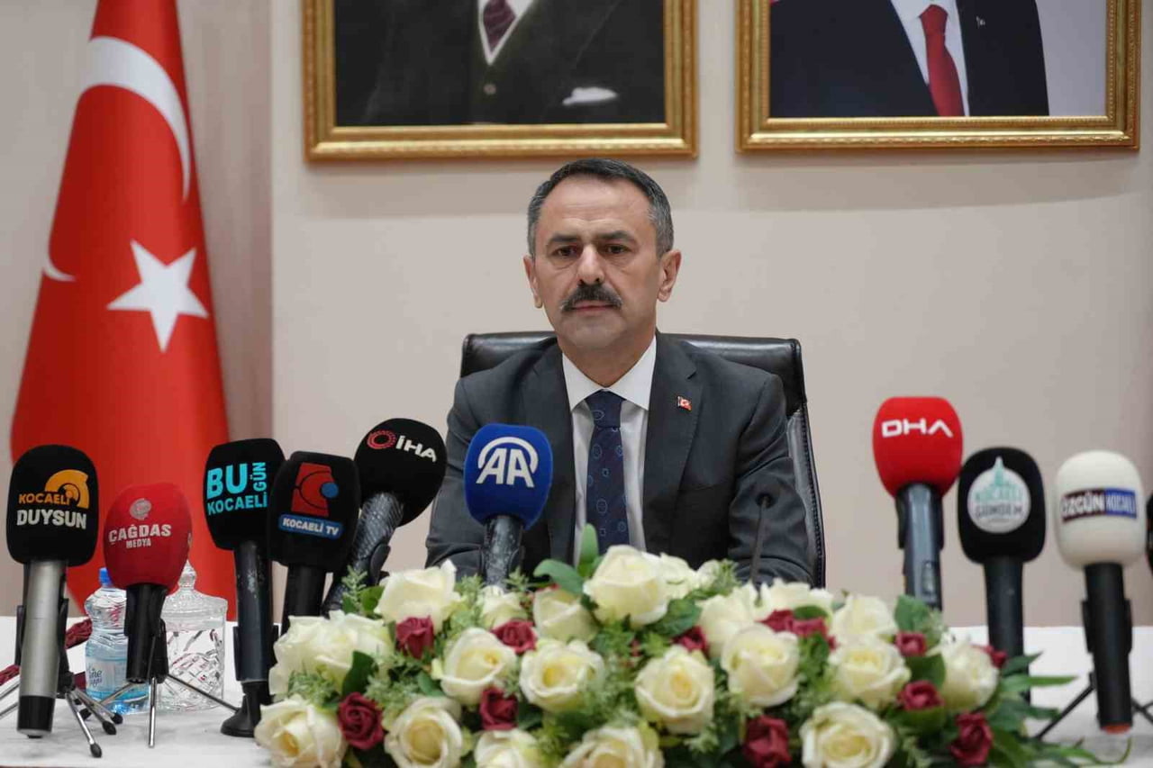 KOCAELİ VALİSİ İLHAMİ AKTAŞ.