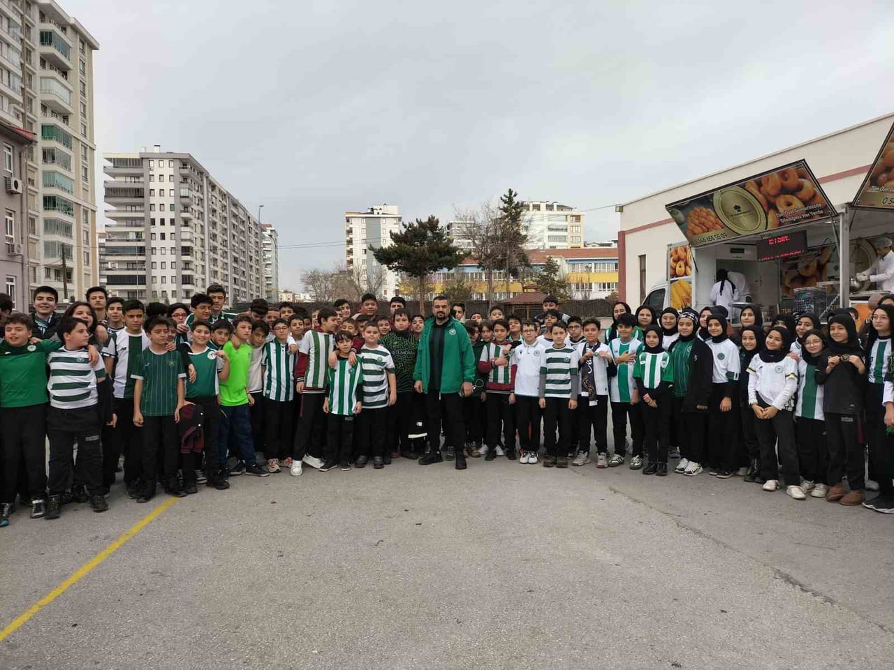 KONYA'DAN, ANKARA'YA GİDERKEN GEÇİRDİĞİ TRAFİK KAZASI SONUCU HAYATINI KAYBEDEN AHMET ÇALIK İÇİN...