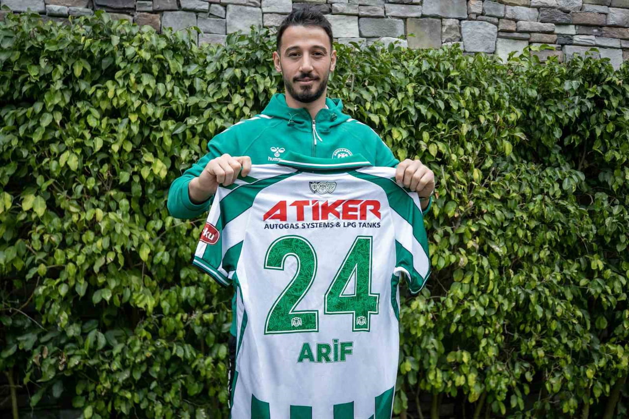 KONYASPOR, GENÇ FUTBOLCU ARİF BOŞLUK'U SATIN ALMA OPSİYONUYLA KİRALADIĞINI DUYURDU.