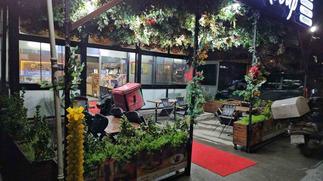 KÜÇÜKÇEKMECE'DE KEBAPÇI 1 HAFTA ARAYLA İKİNCİ KEZ KURŞUNLANDI