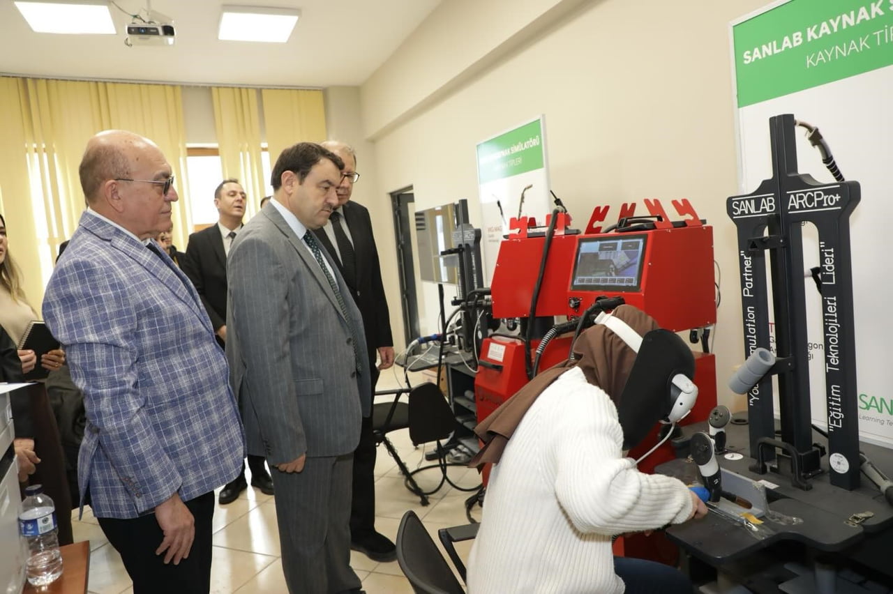 KÜTAHYA'DA SOGEP KAPSAMINDAKİ "SANAL GERÇEKLİK İLE KAYNAKÇILIK" PROJESİ TANITILDI