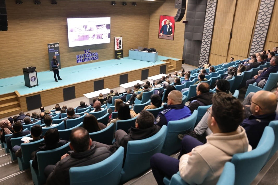 KÜTAHYA’DA UYUŞTURUCUYLA MÜCADELEDE FARKINDALIK ÇALIŞMASI