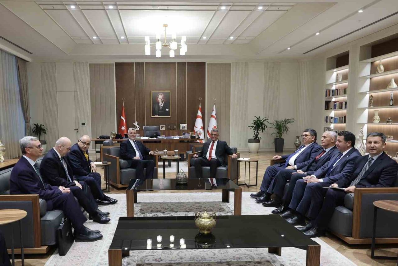 LEFKOŞA (İHA) - TİCARET BAKANI ÖMER BOLAT, KUZEY KIBRIS TÜRK CUMHURİYETİ (KKTC) CUMHURBAŞKANI...