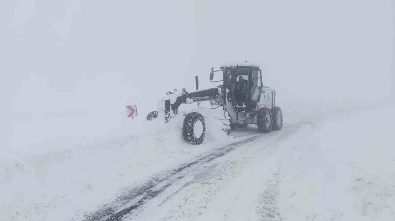 MALATYA'DA, BÜYÜKŞEHİR BELEDİYESİ EKİPLERİ VATANDAŞLARI MAĞDUR ETMİYOR