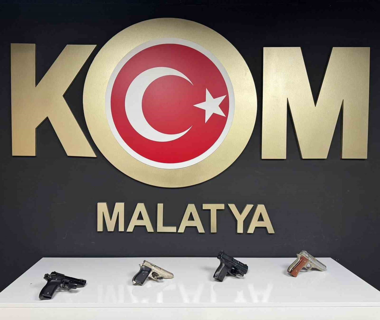 MALATYA'DA RUHSATSIZ SİLAH OPERASYONU