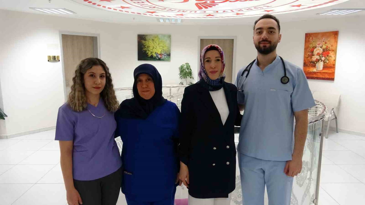 MALATYA’DA HEMŞİRELER DOKTOR ÇOCUKLARIYLA AYNI HASTANEDE GÖREV YAPIYOR