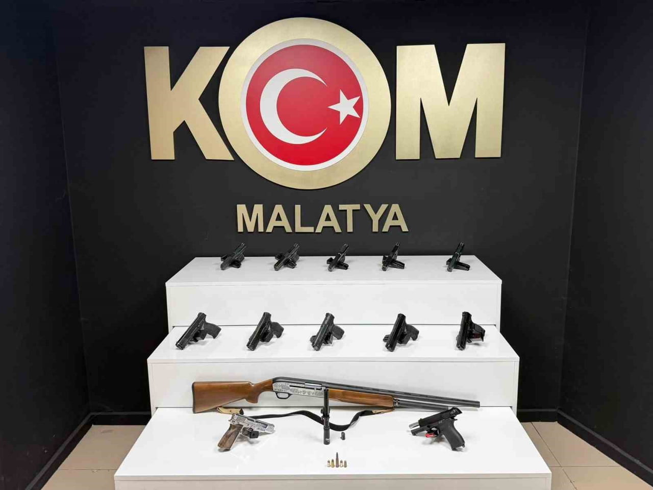 MALATYA’DA RUHSATSIZ SİLAH OPERASYONU